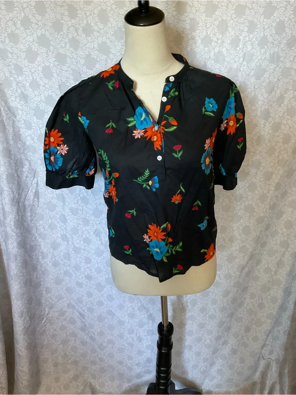 LOFT Black Floral Button-Up Puff Sleeve Blouse